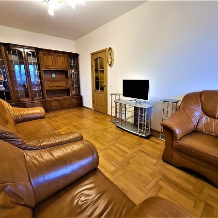 82-Avenue Apartment チェルニウツィー エクステリア 写真