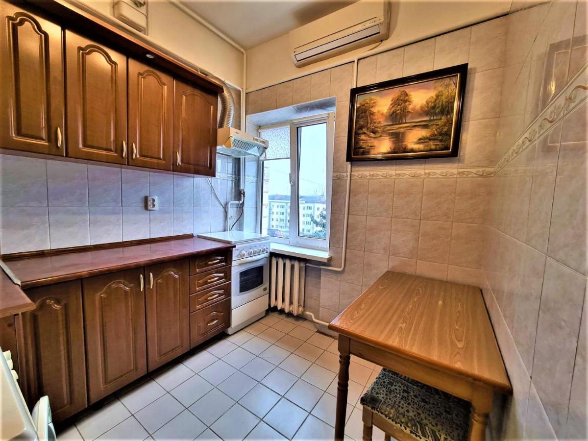 82-Avenue Apartment チェルニウツィー エクステリア 写真