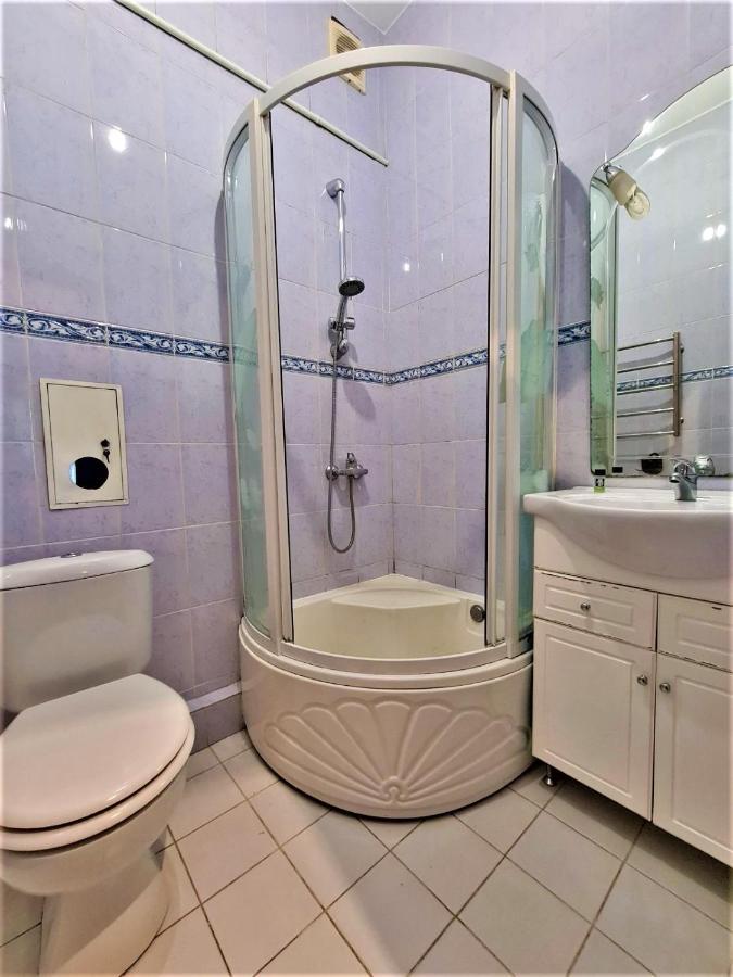 82-Avenue Apartment チェルニウツィー エクステリア 写真